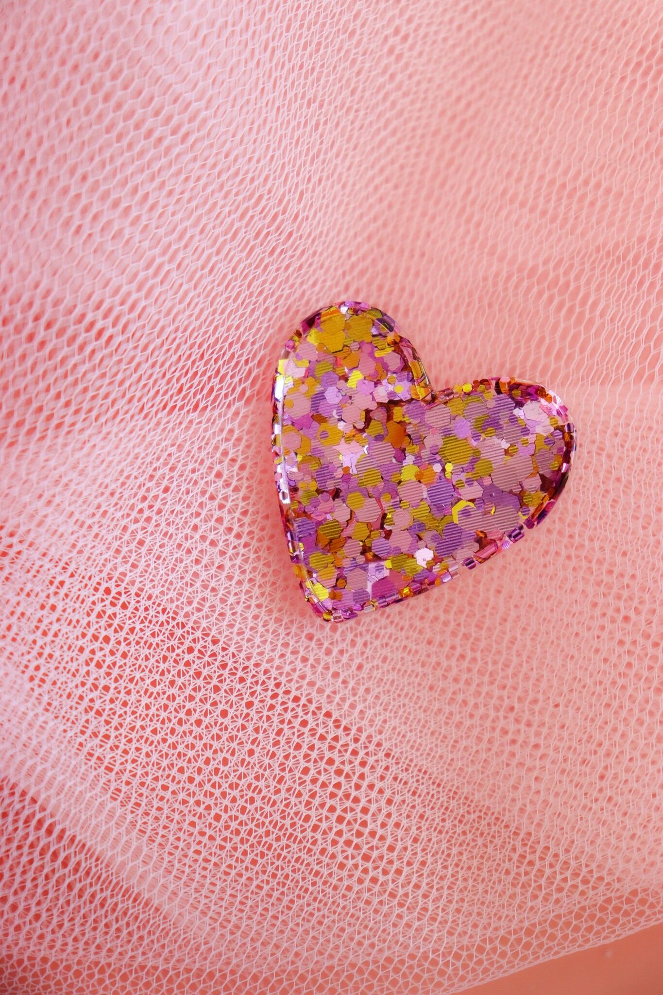 Holografische, matte Herzbrosche