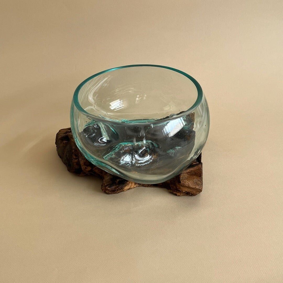 Verre fondu sur bois