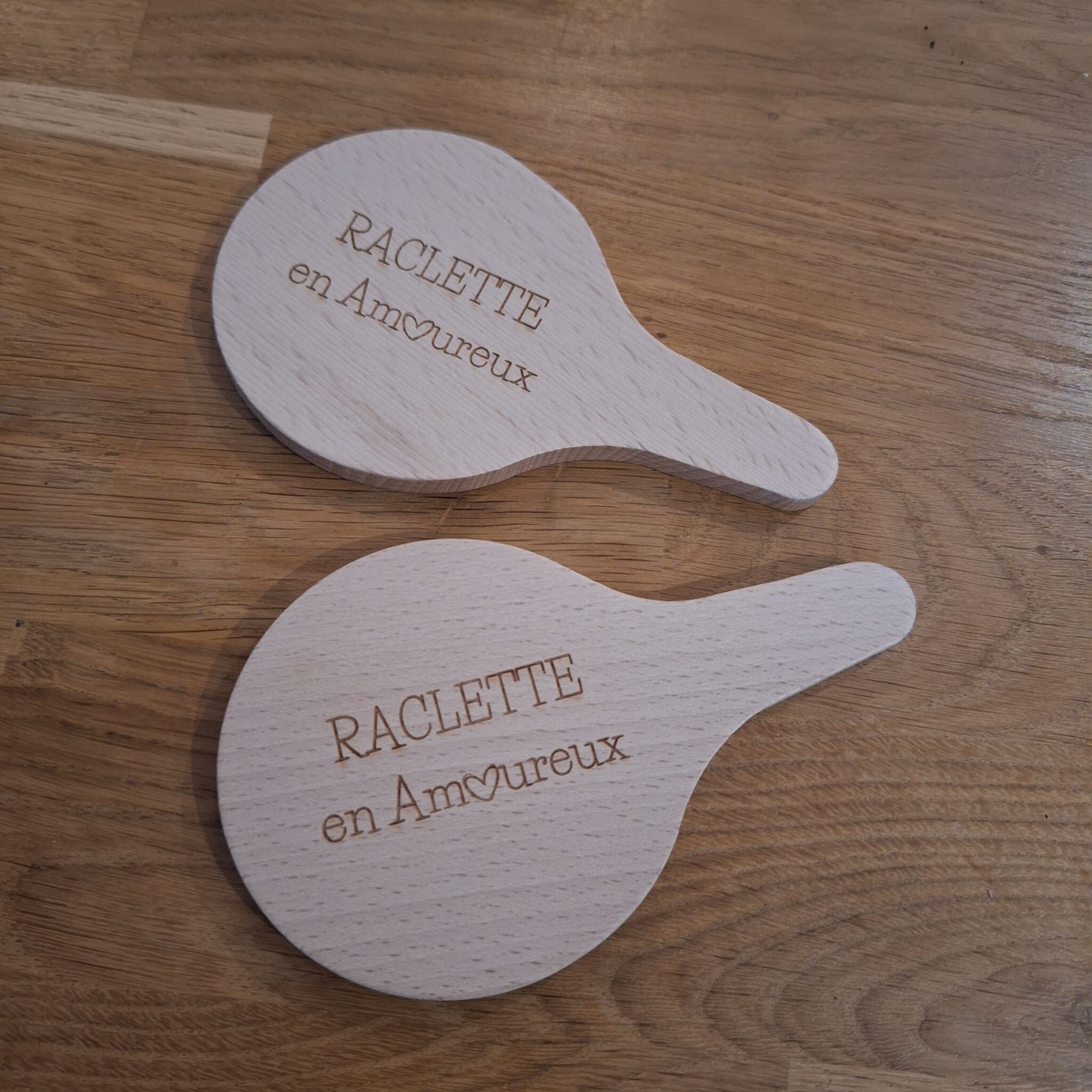 Lot de 2 reposes poêlons à raclette ( Raclette en Amoureux)