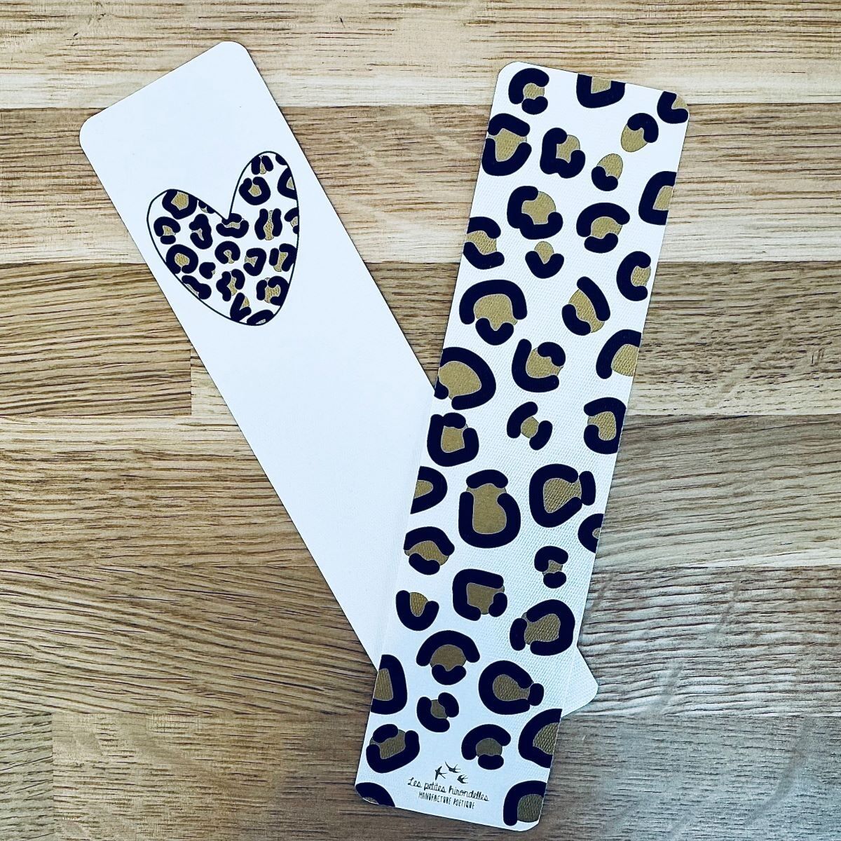 Marcador de corazón de leopardo