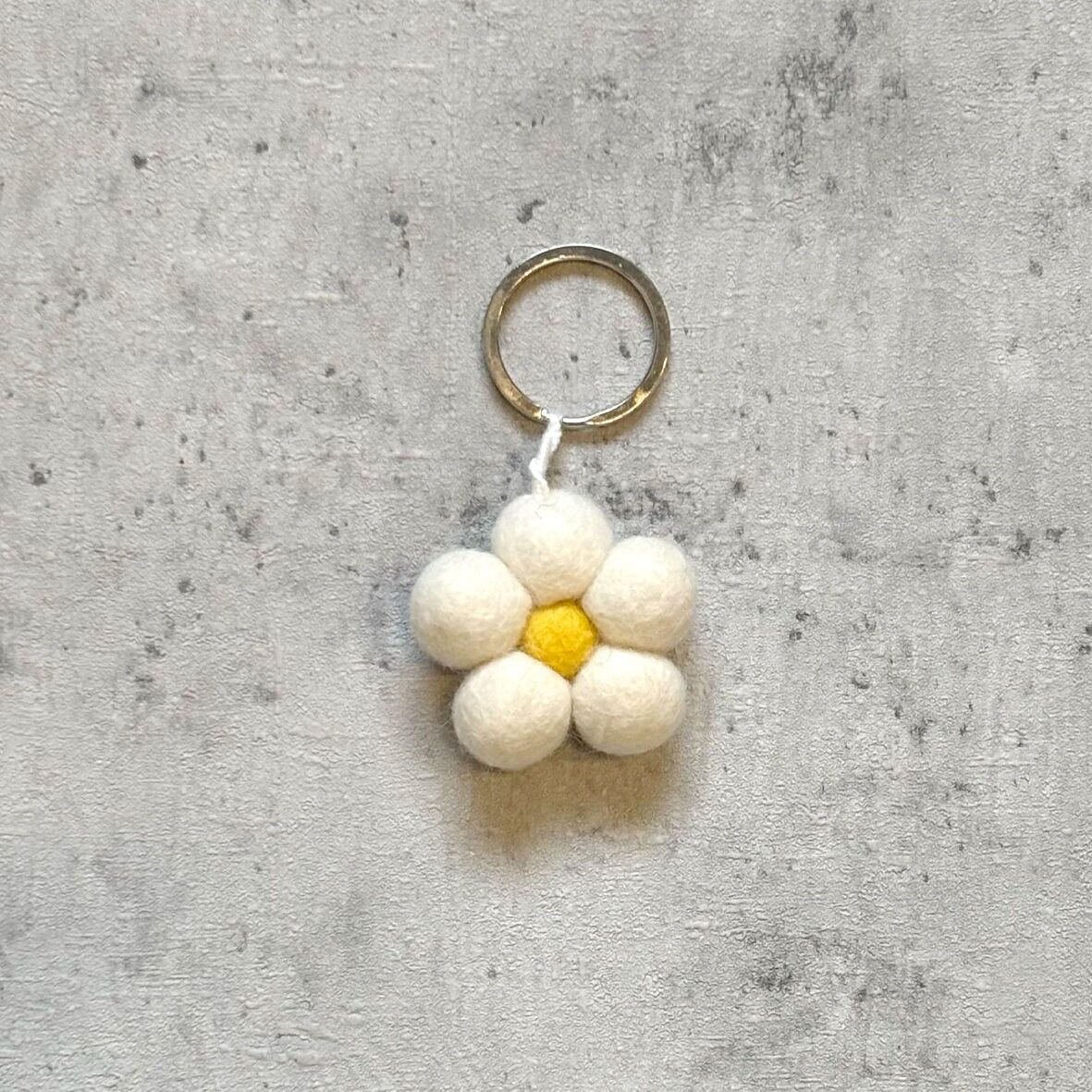 Porte-clés fleur blanche LOT DE 10 (12Y-KEY-FLWR)