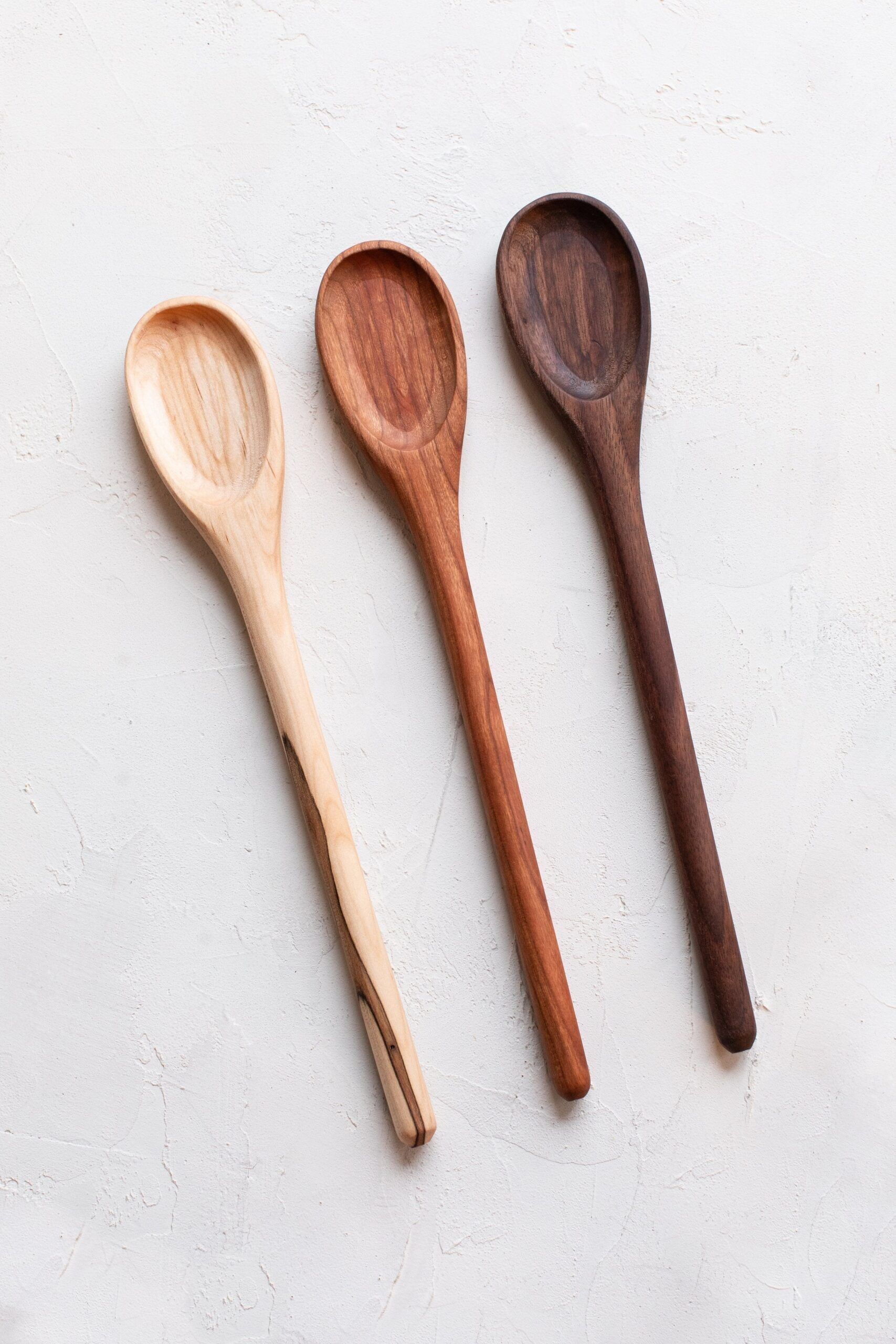 Handgefertigter Holzlöffel – Walnuss, Kirsche & Ahorn