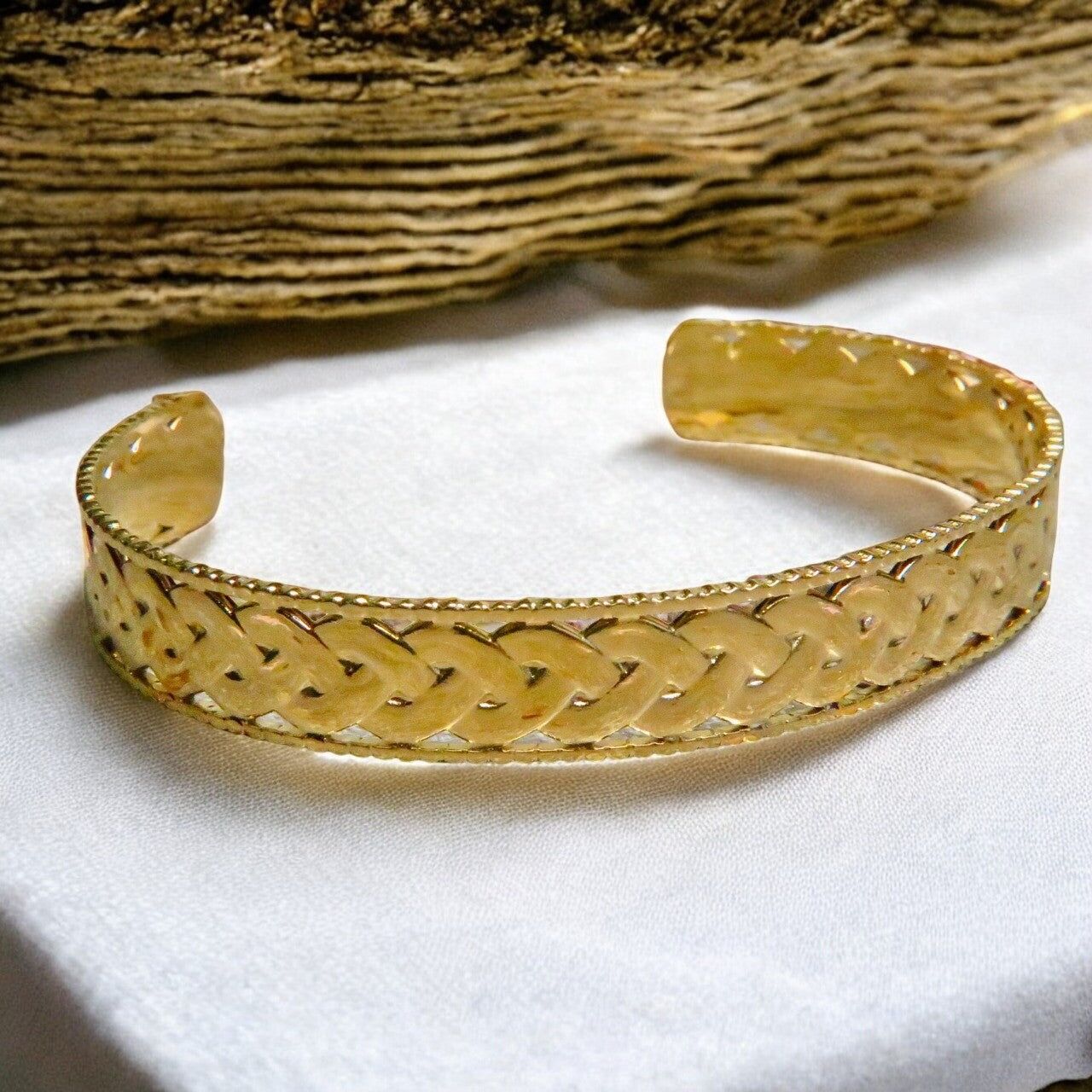 "MYRIAM" gold-plated steel bangle bracelet - adjustable