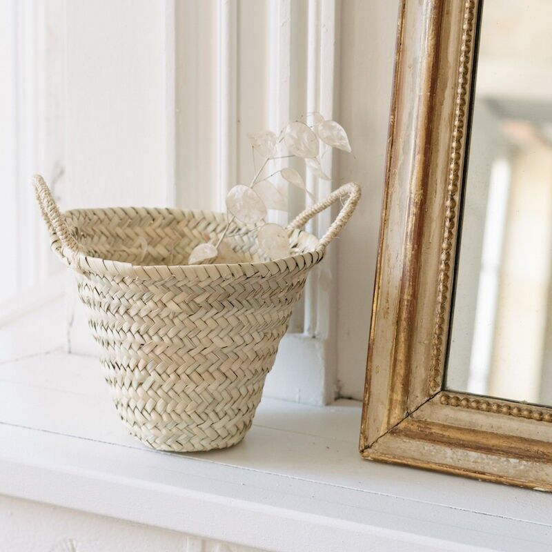 Kleiner traditioneller marokkanischer Korb – Handgefertigter Artikel aus Palmblättern