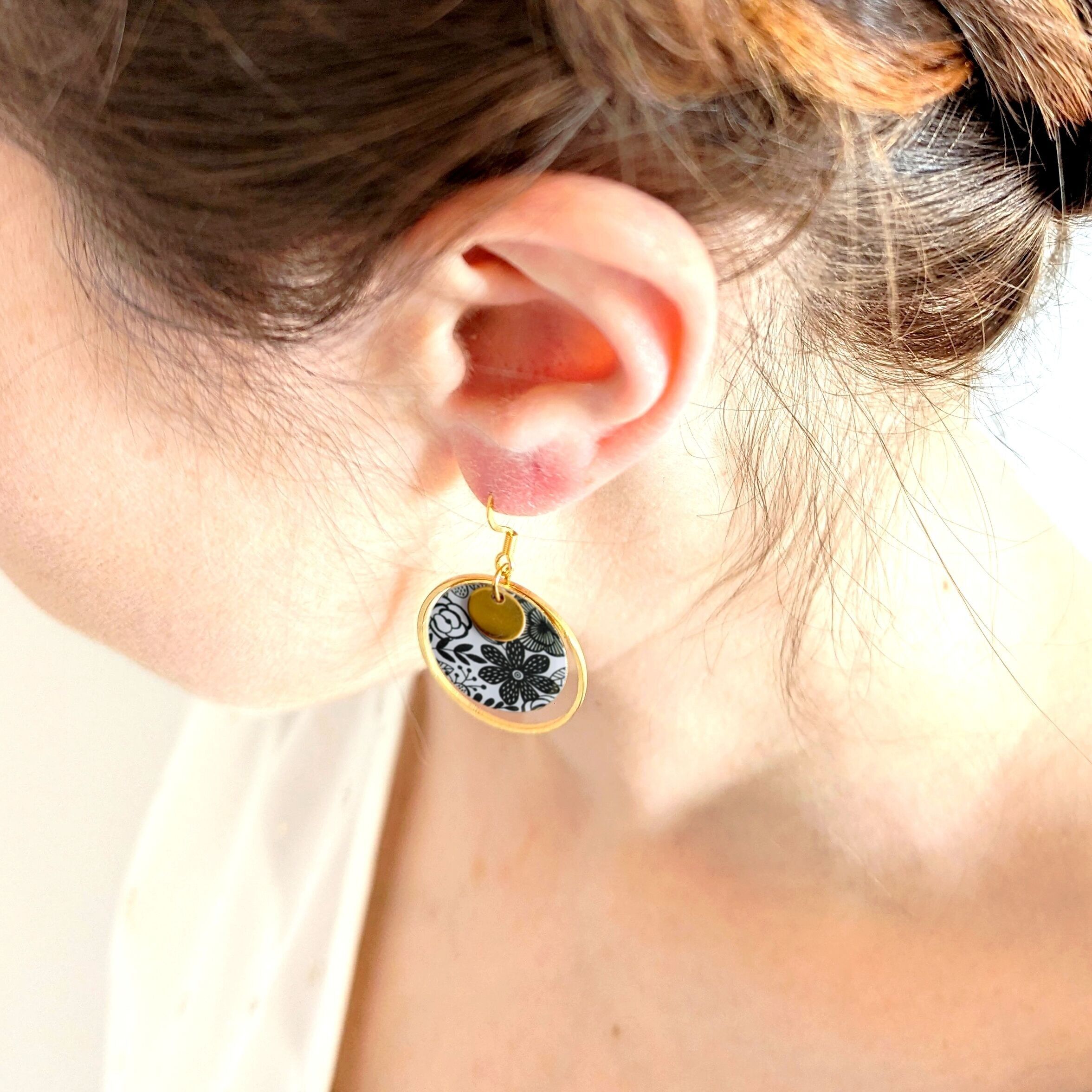 Black and white resin dangle earrings for women