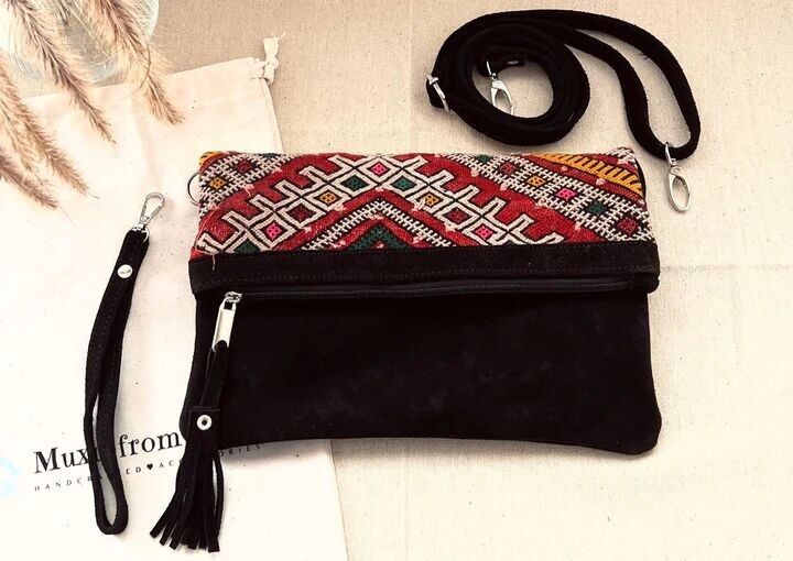 Borsa a tracolla in pelle nera Kilim - Marrakech fatta a mano
