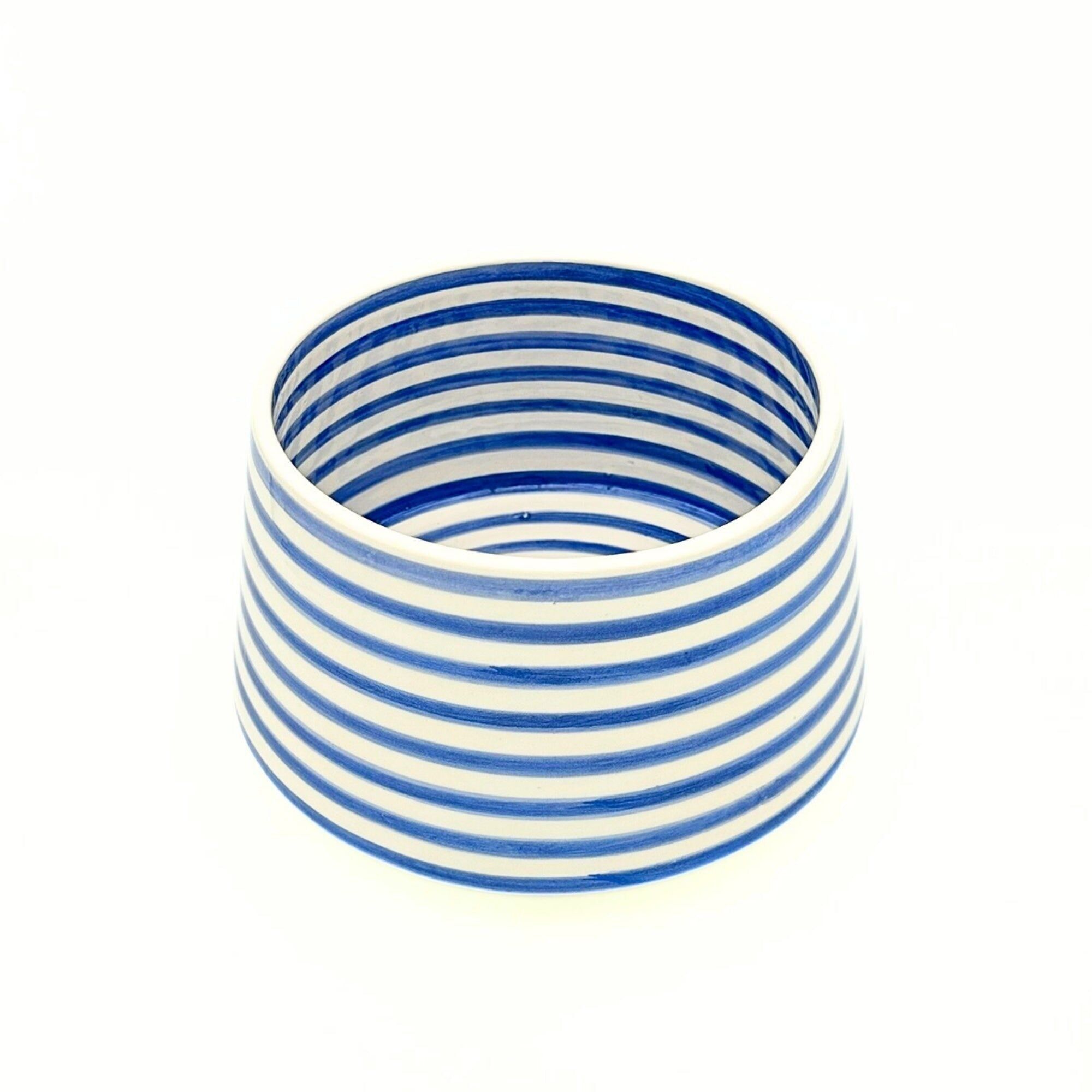 Trapezoidal salad bowl with blue circles (Ø20cm, H12.5cm)