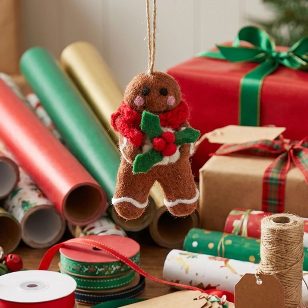 Décoration de Noël bonhomme en pain d'épice en feutrine faite main, à suspendre