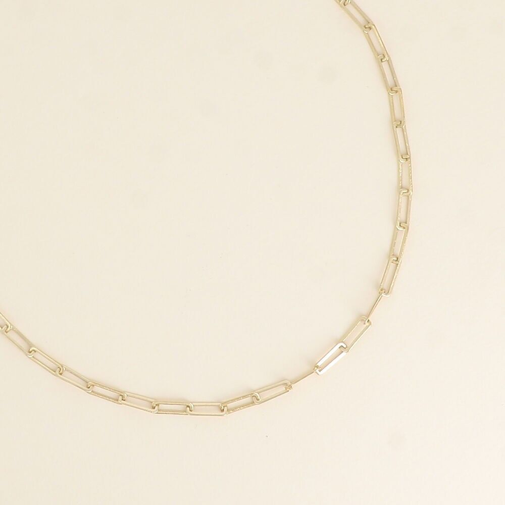 Collier - maille aux anneaux rectangulaires effet mat brossé