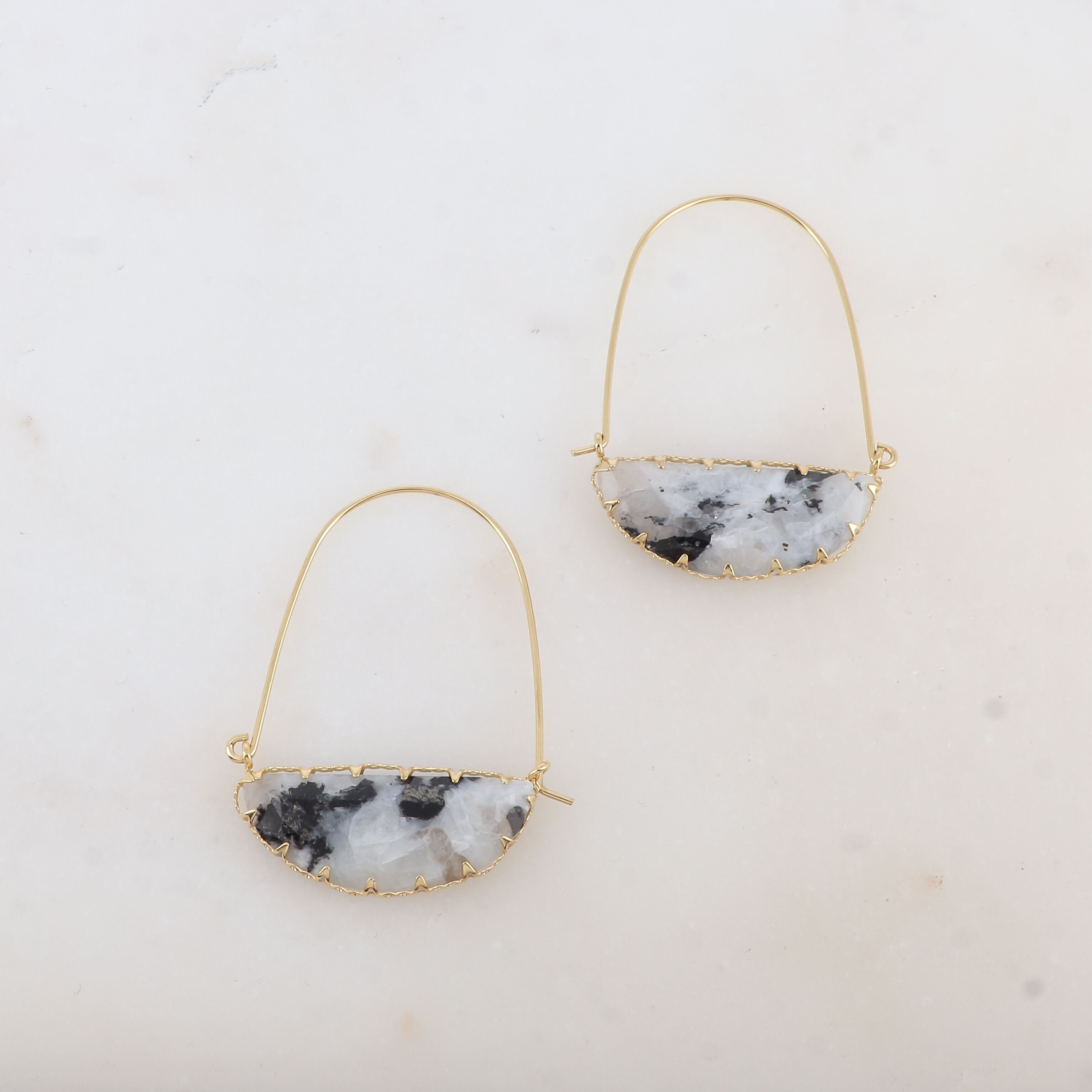 Maelle Earrings - White