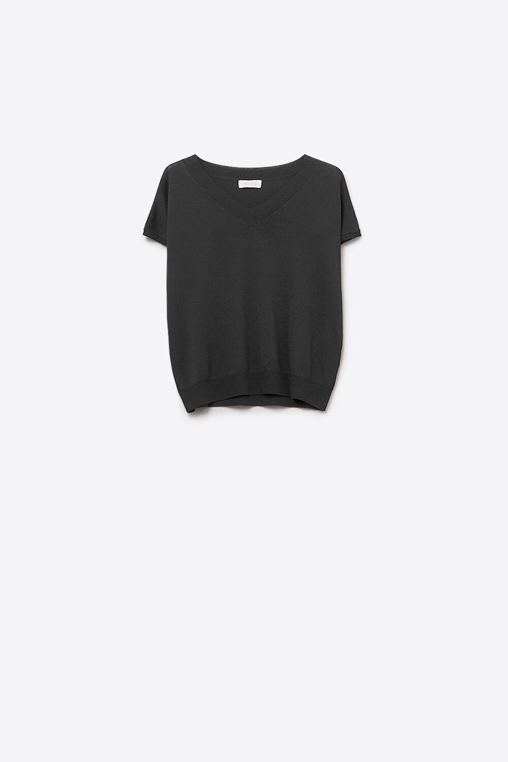 Schwarzer, leichter Strickpullover mit V-Ausschnitt und kurzen Ärmeln