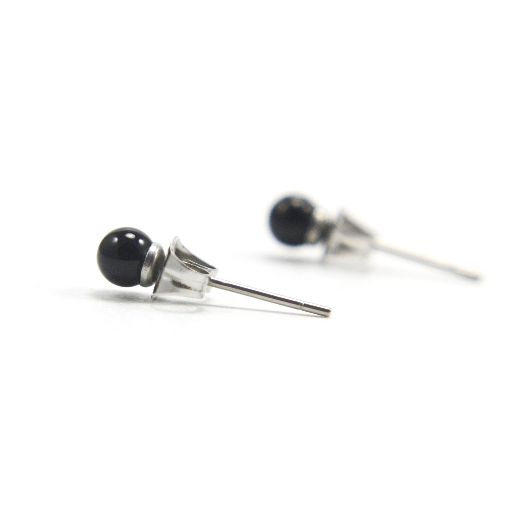 Boucles d'oreilles puces en onyx de 4 mm, clous d'oreilles hypoallergéniques en acier chirurgical pour oreilles sensibles