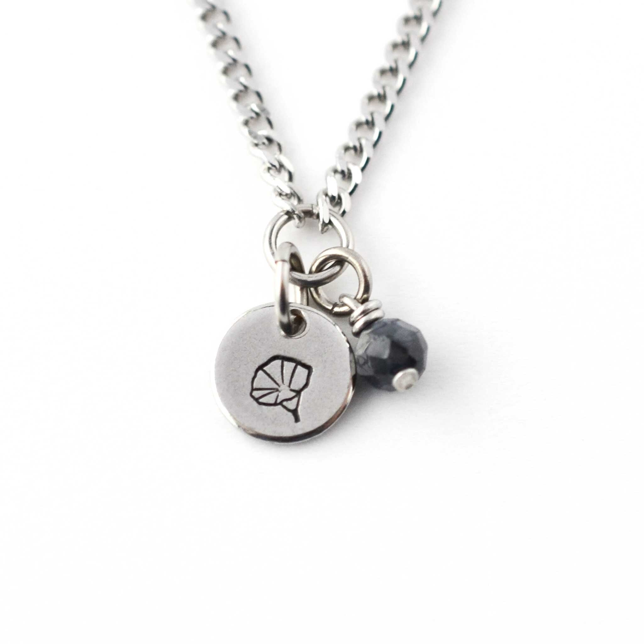 Collar con flor y piedra de nacimiento de septiembre, gloria de la mañana y zafiro, joyería personalizada hecha a mano.