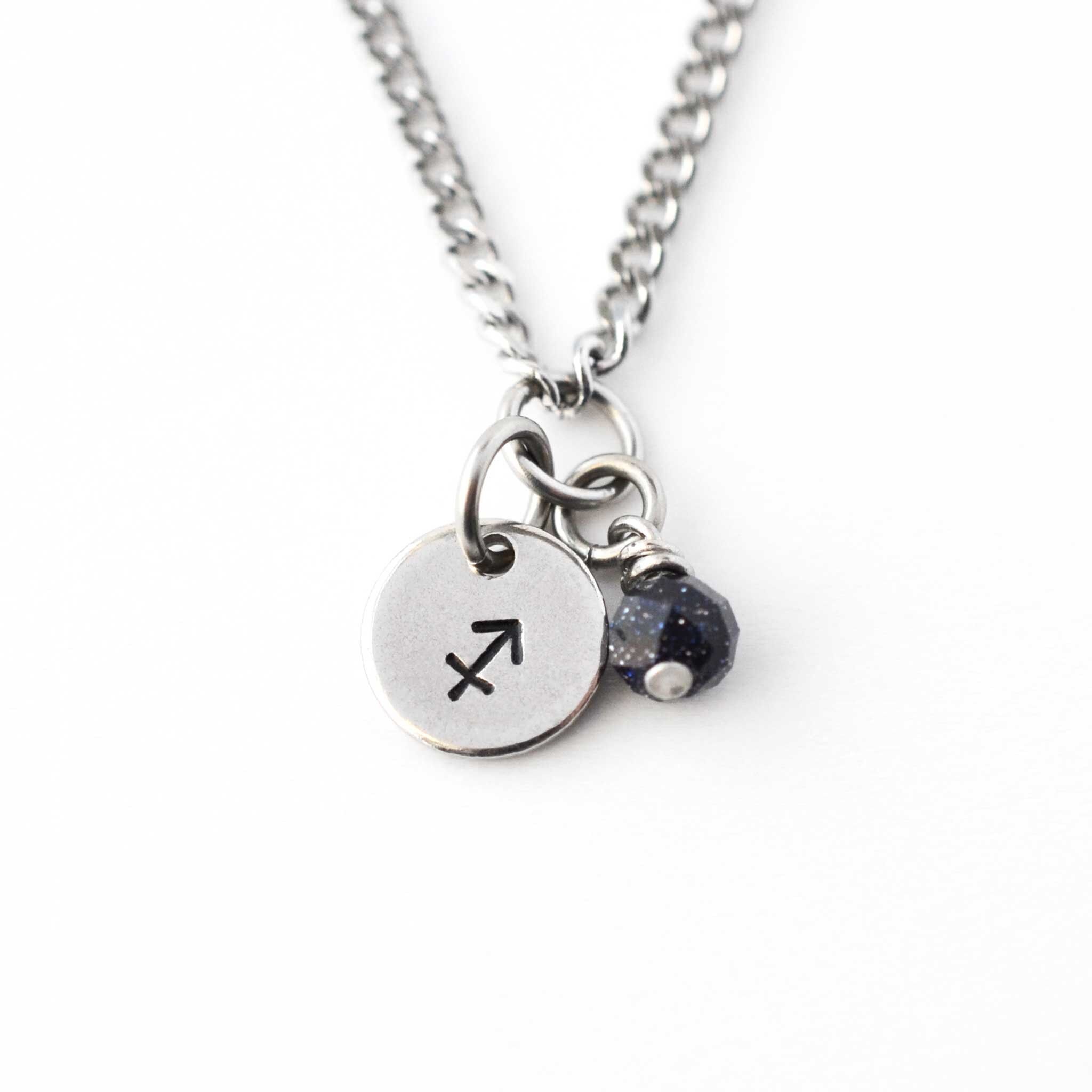 Collar del zodiaco Sagitario, joyería astrológica hipoalergénica para pieles sensibles.