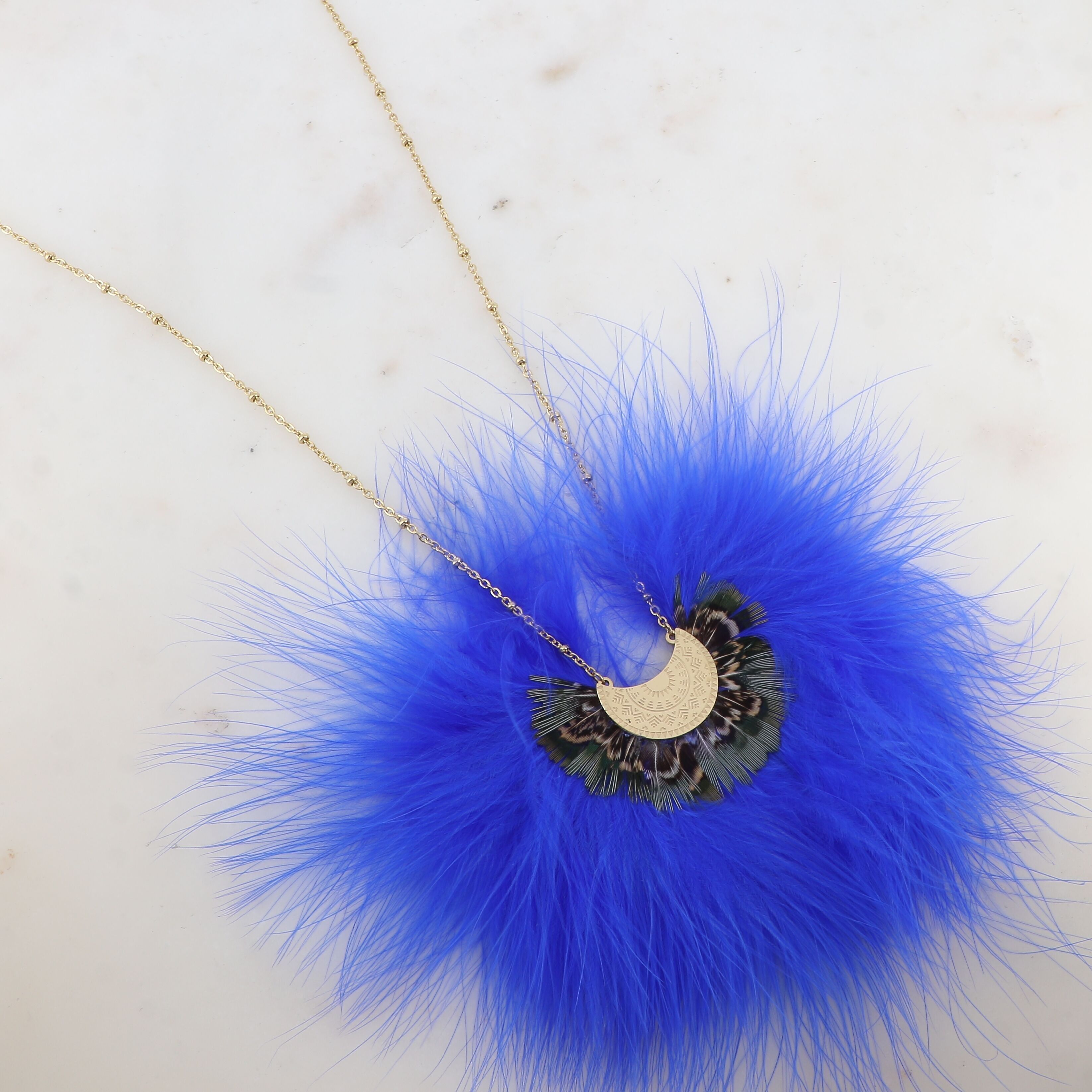 Necklace with feather pendant