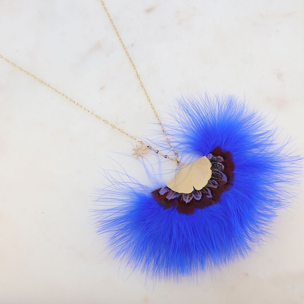 Necklace with leaf and feather