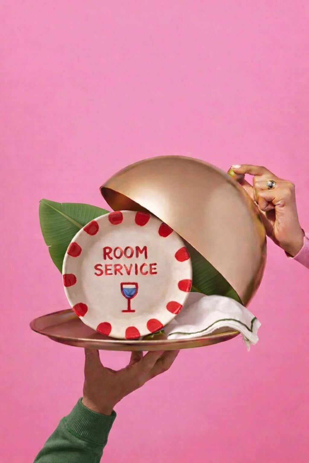 POSTRE EN TAZÓN Y PLATO SERVICIO A LA HABITACIÓN (PEDIDO ANTICIPADO)