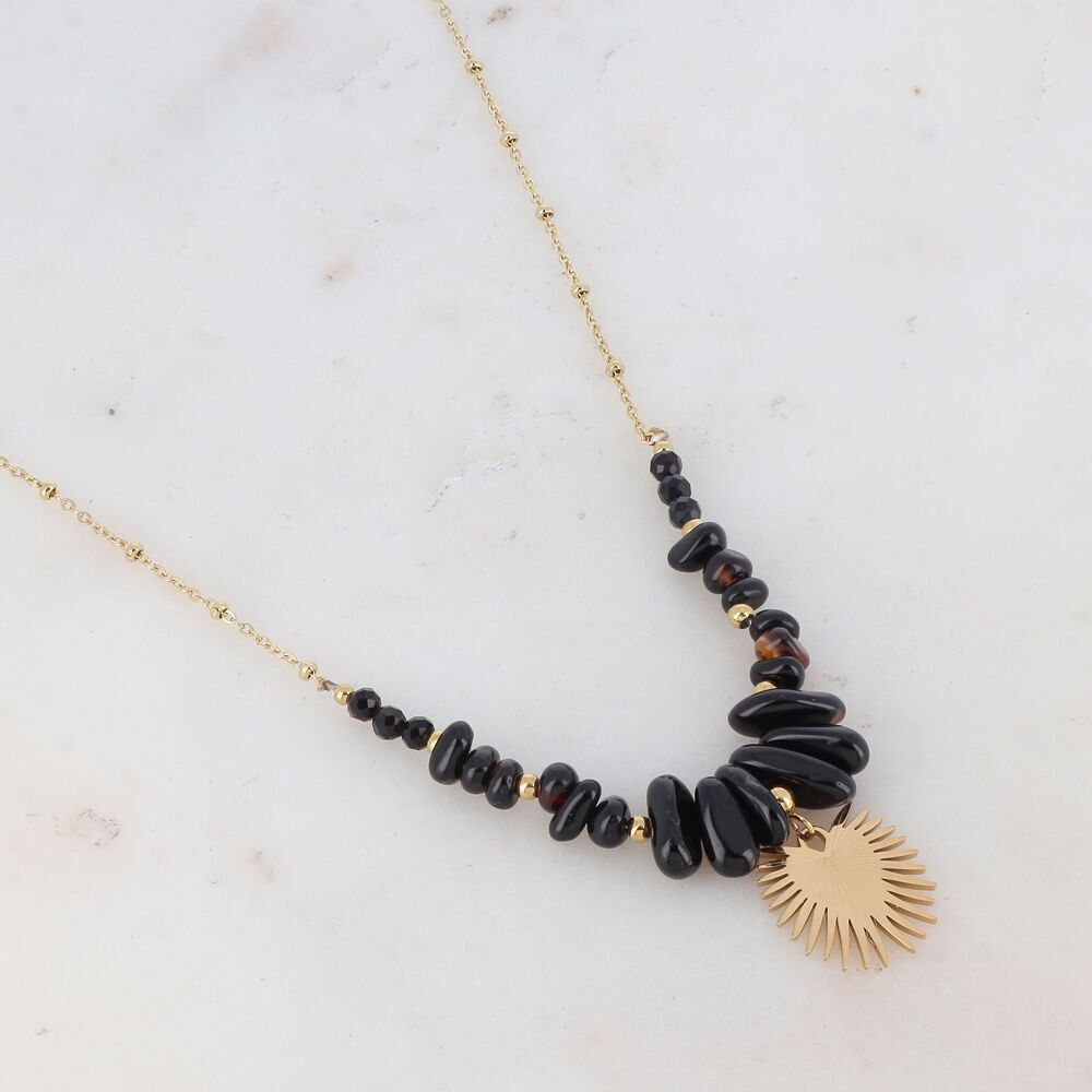 Necklace with natural stone and sun pendant