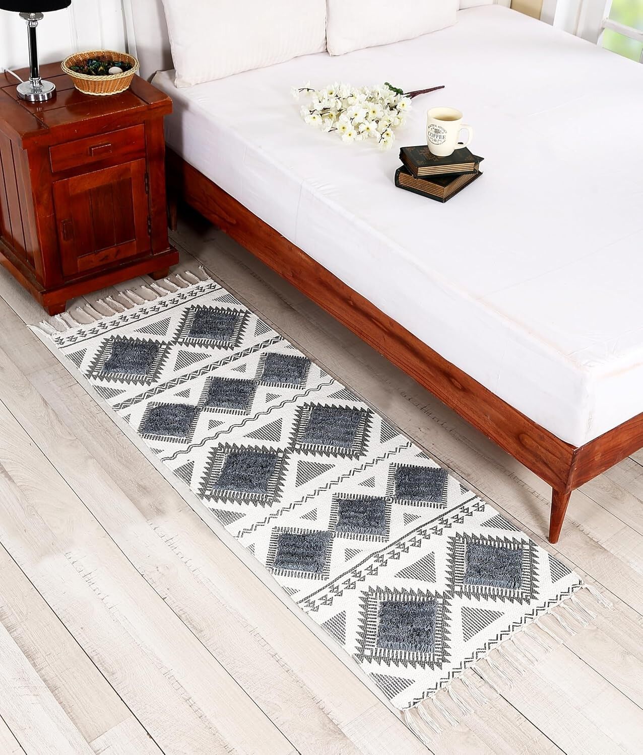Tapis de couloir tufté tissé à la main 100 % coton naturel 60 x 152 cm (2 x 5 pi) | Tapis moderne pour chambre ou salon, gris et blanc
