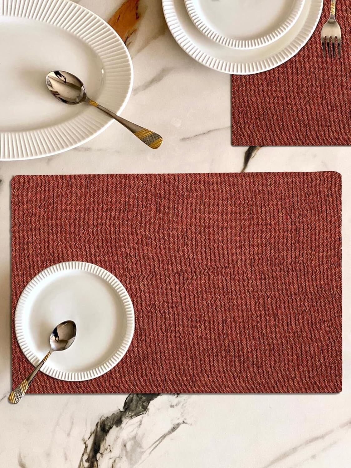 Sets de table en jute et polyester résistants à la chaleur (lot de 4) | Décoration pour la salle à manger, la table de chevet, les étagères et la maison