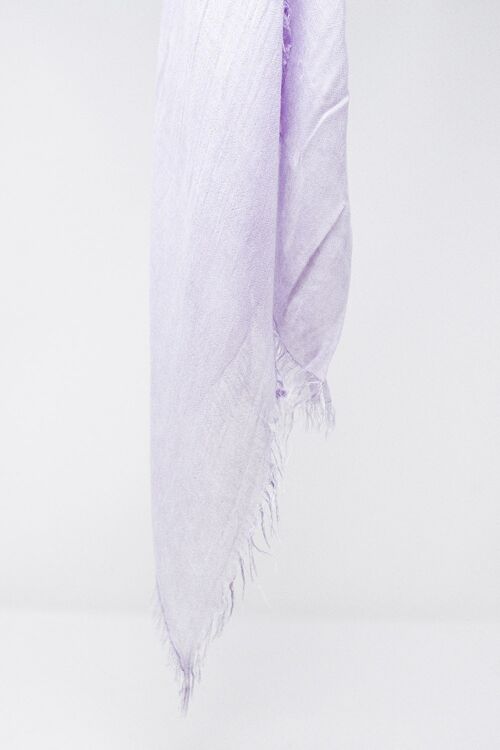 Lightweight silk scarf in lilac