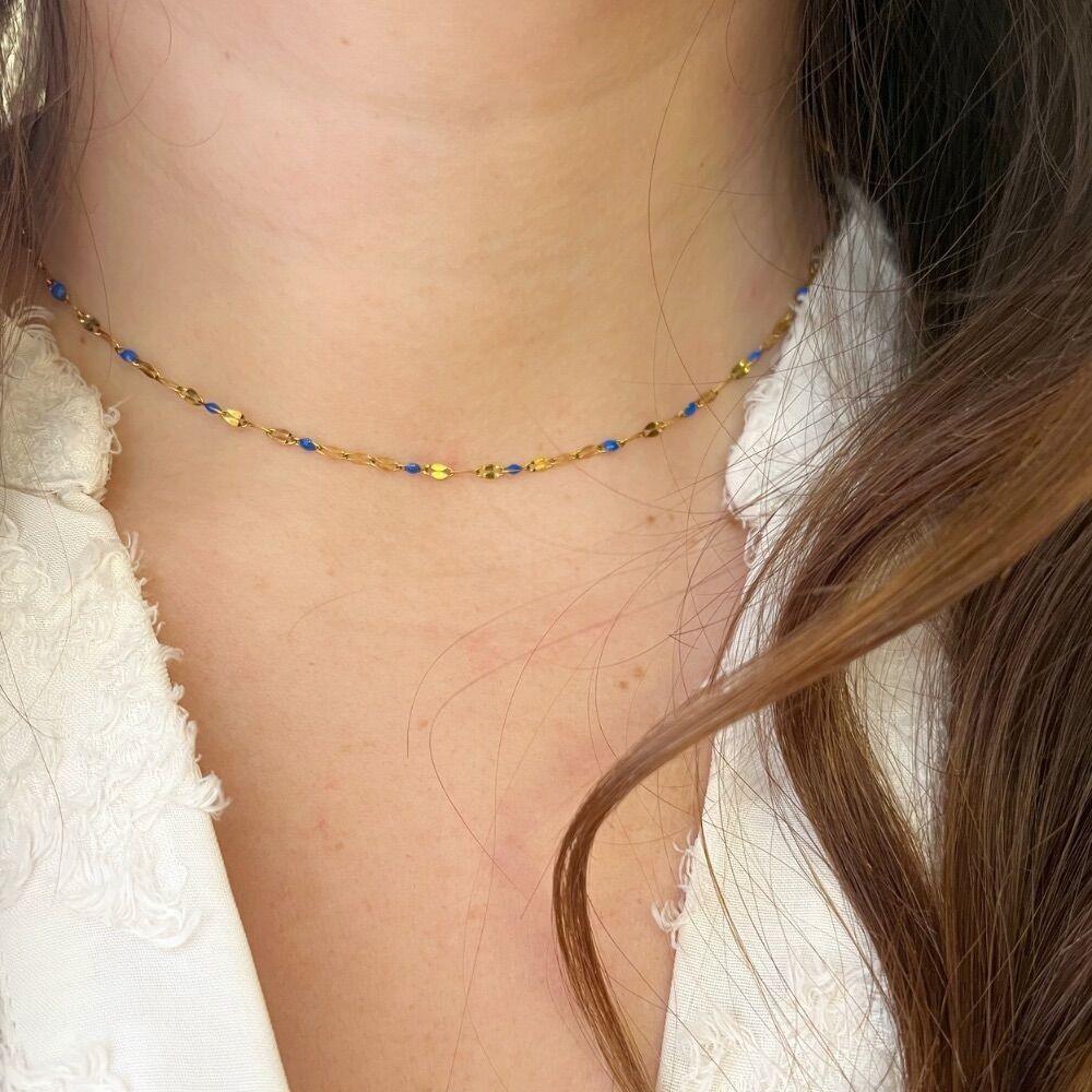 Lucia-Halskette, Damenhalskette aus 18-karätig vergoldetem Edelstahl mit blauen Harzperlen