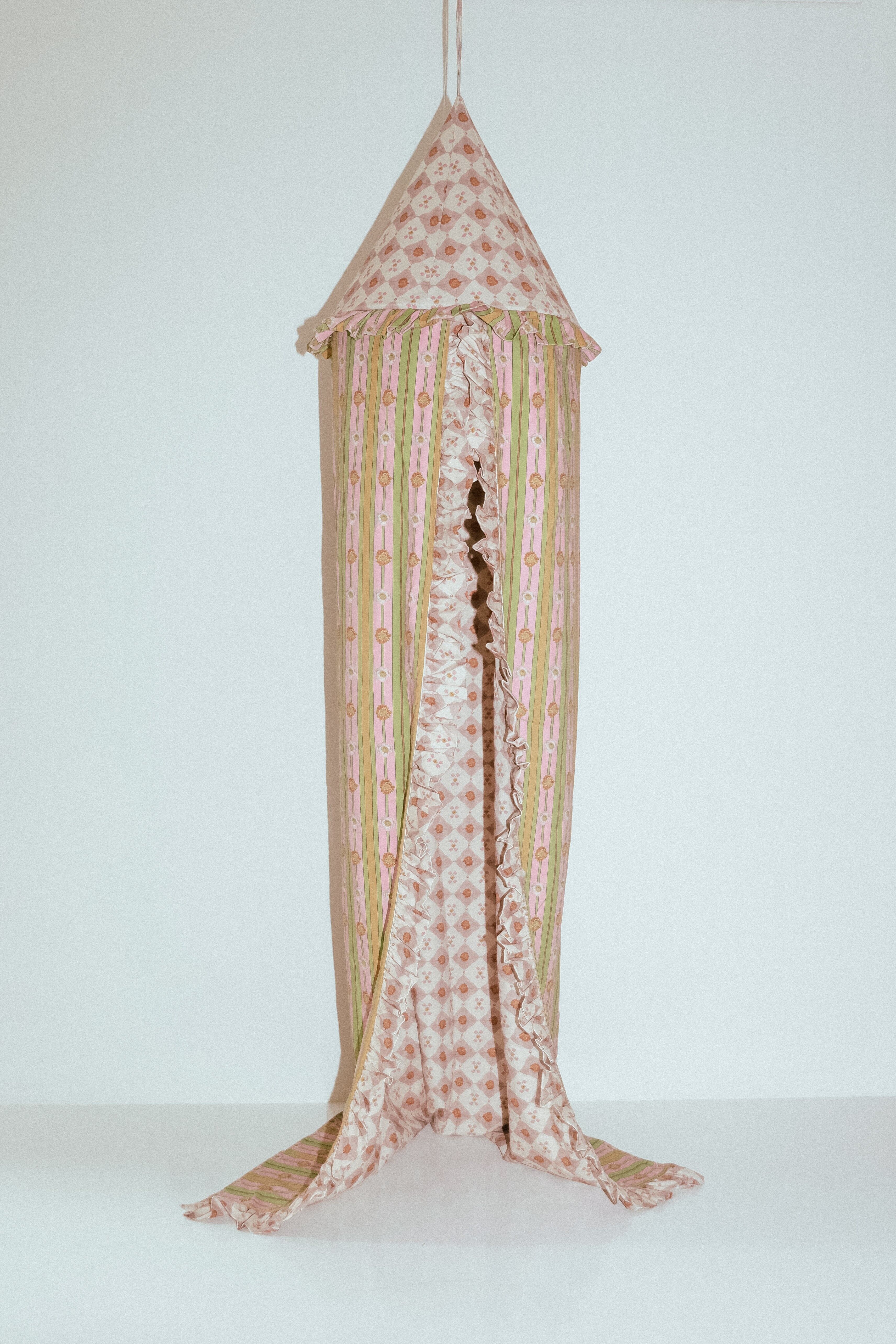 Kinderbetthimmel aus Baumwolle – Grün & Beige