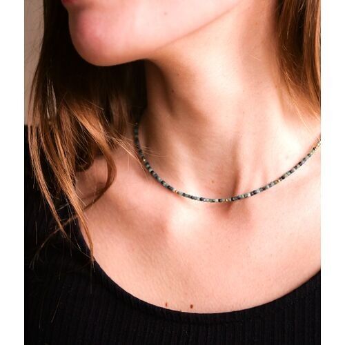 Delicate necklace in blue tourmaline