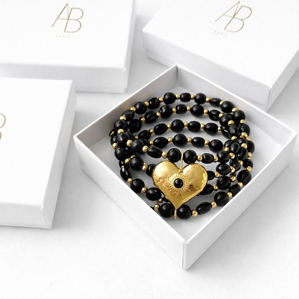 Schwarze Quadra-Manschette