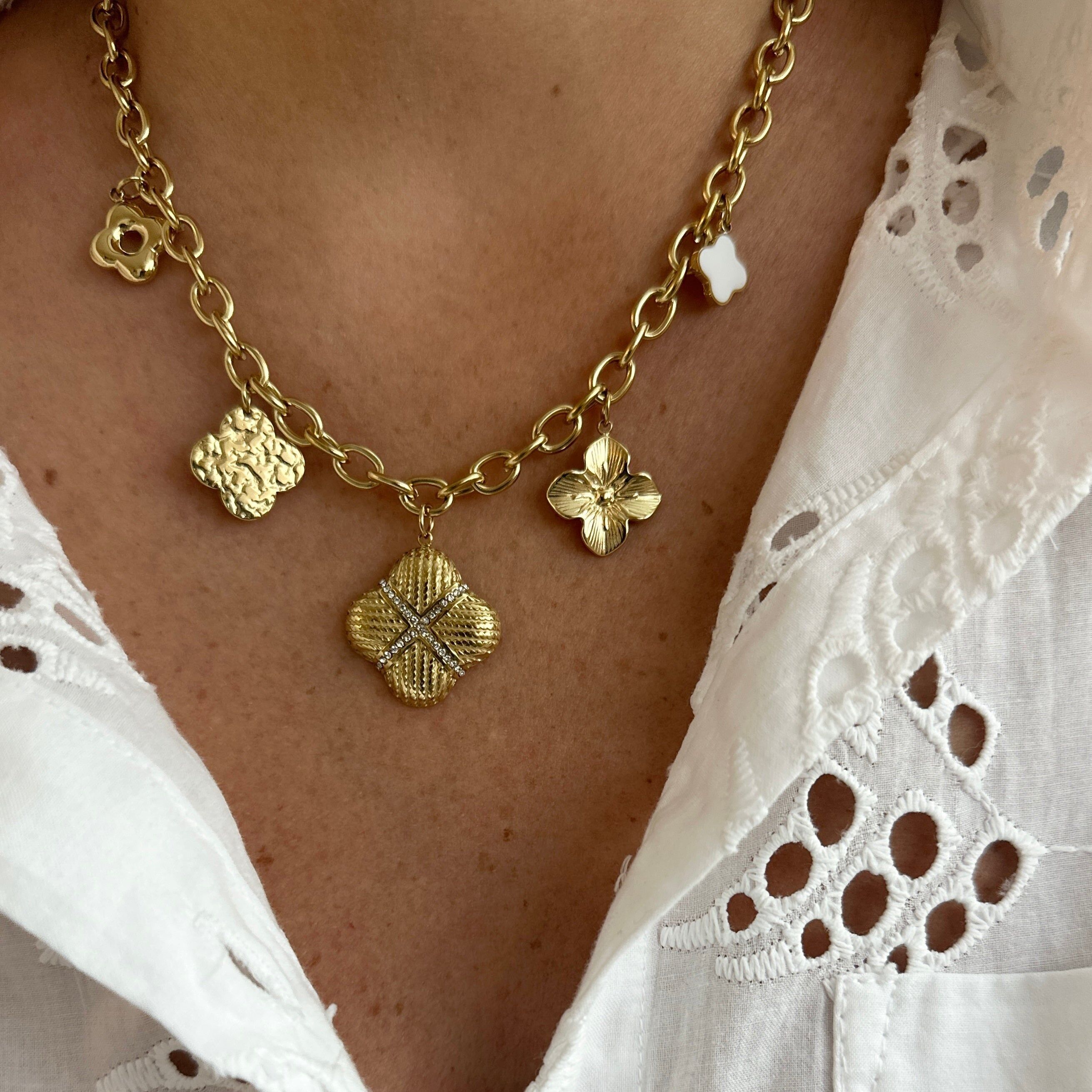 Kleeblatt – Mehrere Quasten