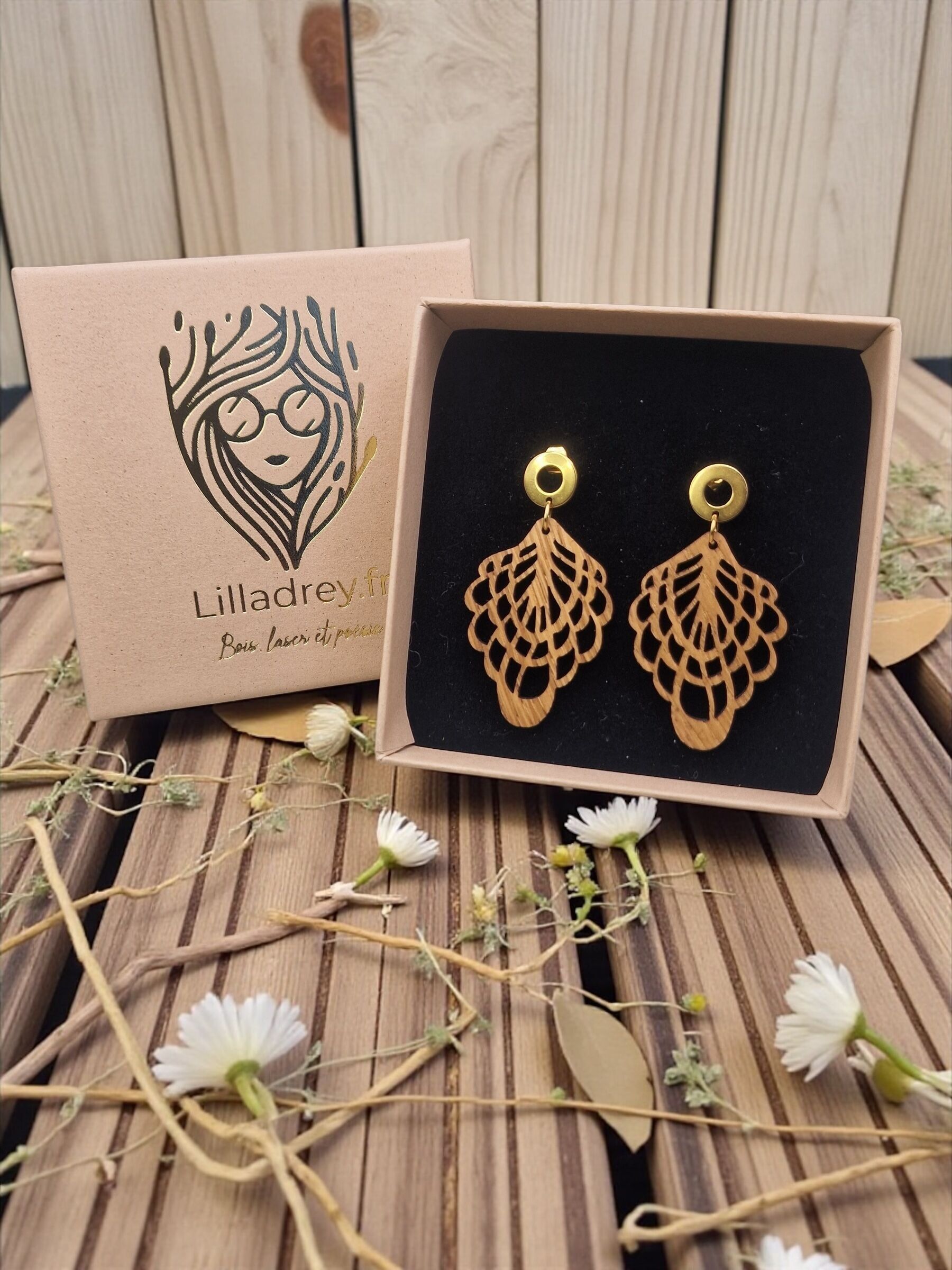 Solid wood earrings – Ophelia – Wood & 18k gold-plated stainless steel – Natural