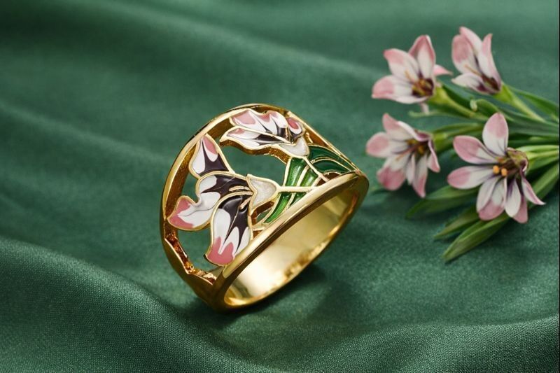 Tropical Flower Ring from Cuba