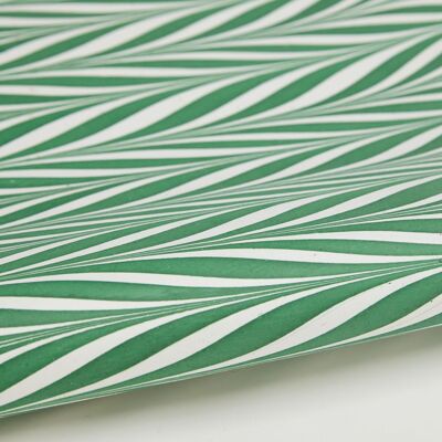 Handmarmoriertes Geschenkpapierblatt - Candy Stripes Grün