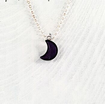 Collier pendentif lune - Perle violet foncé ,SKU265