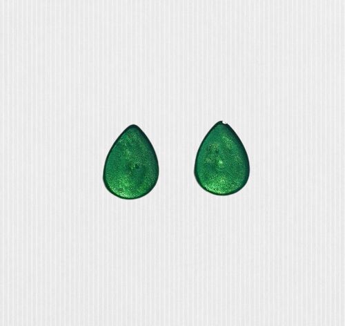 Teardrop studs - Pearl Green ,SKU372