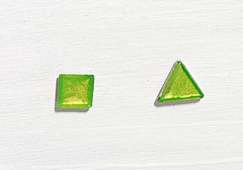 Mini triangles et clous carrés - Vert irisé ,SKU419