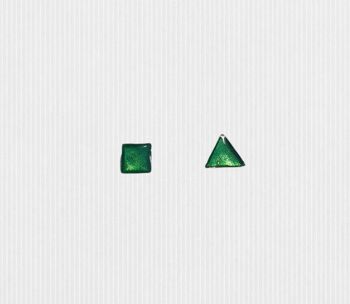Mini triangles et clous carrés - Vert Perle ,SKU441