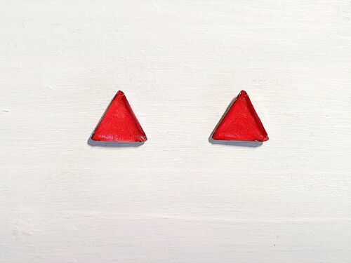 Mini triangle studs - Red pearl ,SKU467