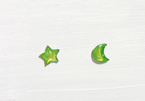 Mini moon & star studs - Iridescent green ,SKU594