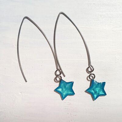 Pendientes largos con forma de estrella y alambre - azul iridiscente, SKU900