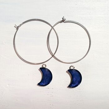 Boucles d'oreilles pendantes lunes sur fil rond - Perle de minuit, SKU1002