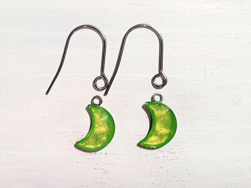 Moon drop earrings with short wires - Iridescent green ,SKU1054