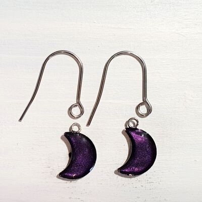 Pendientes de gota de luna con hilos cortos - Perla de color morado oscuro, SKU1072