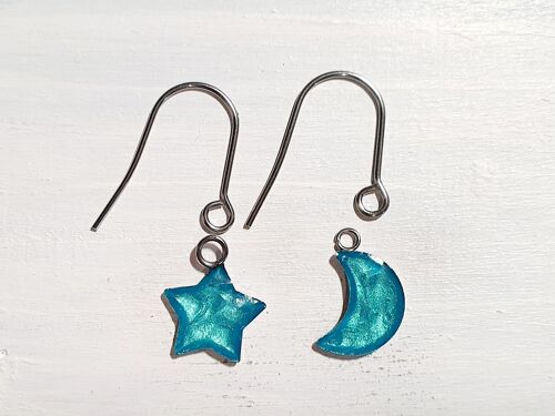 Star/Moon drop earrings with short wires - Iridescent blue ,SKU1085