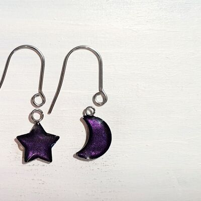 Boucles d'oreilles pendantes étoile/lune avec fils courts - Perle violet foncé, SKU1100