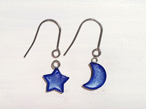Star/Moon drop earrings with short wires - Cornflower pearl ,SKU1107