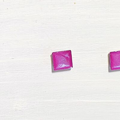 Vibrant iridescent violet studs - Square ,SKU1287