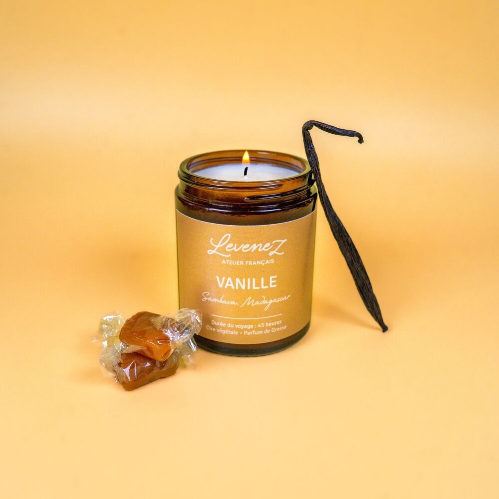 Vanilla scented candle - amber jar 180g