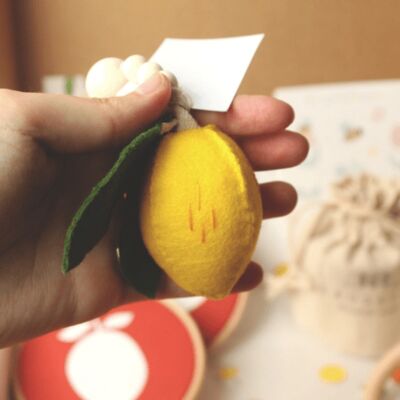 Hochet grelot citron