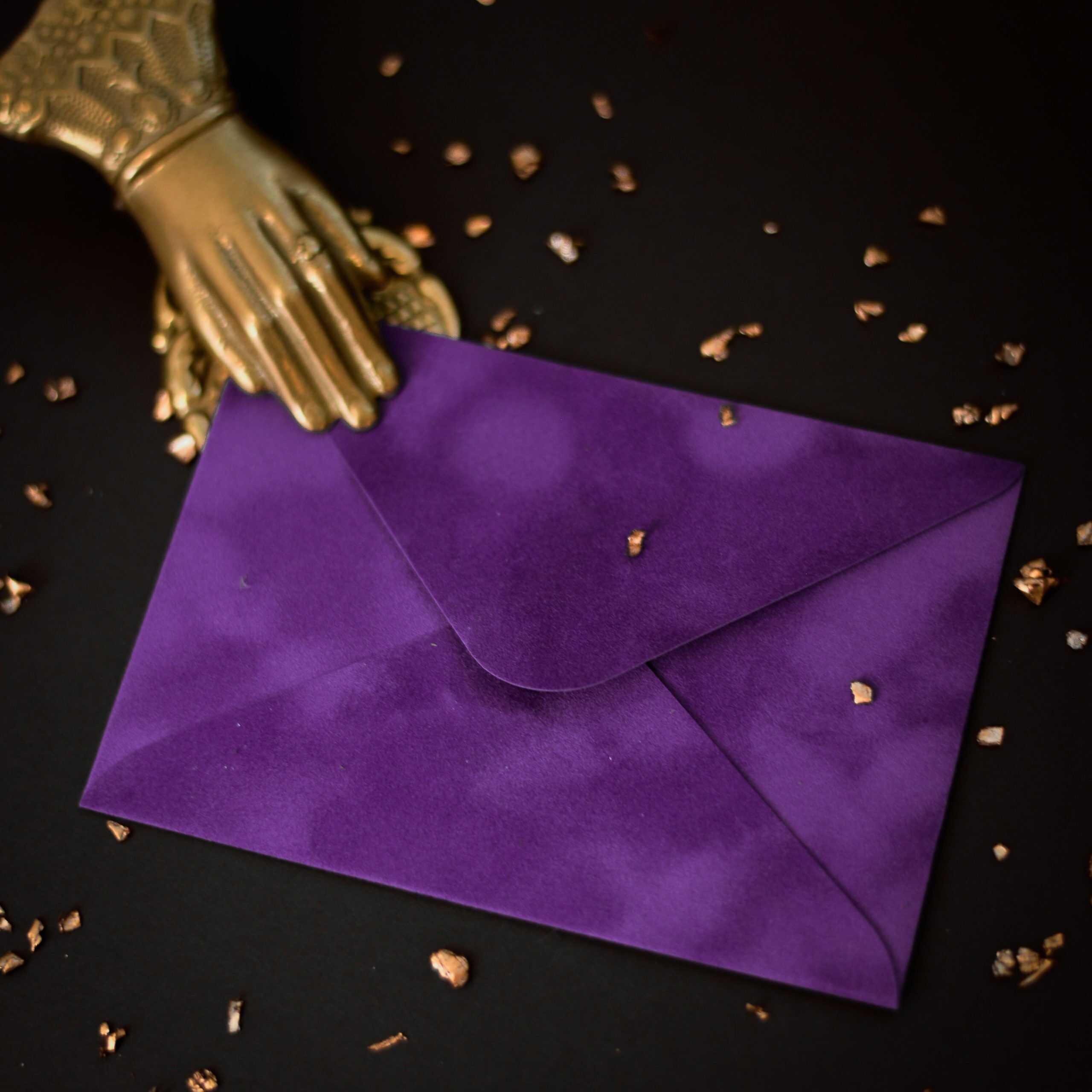 Enveloppe en papier velours lavande